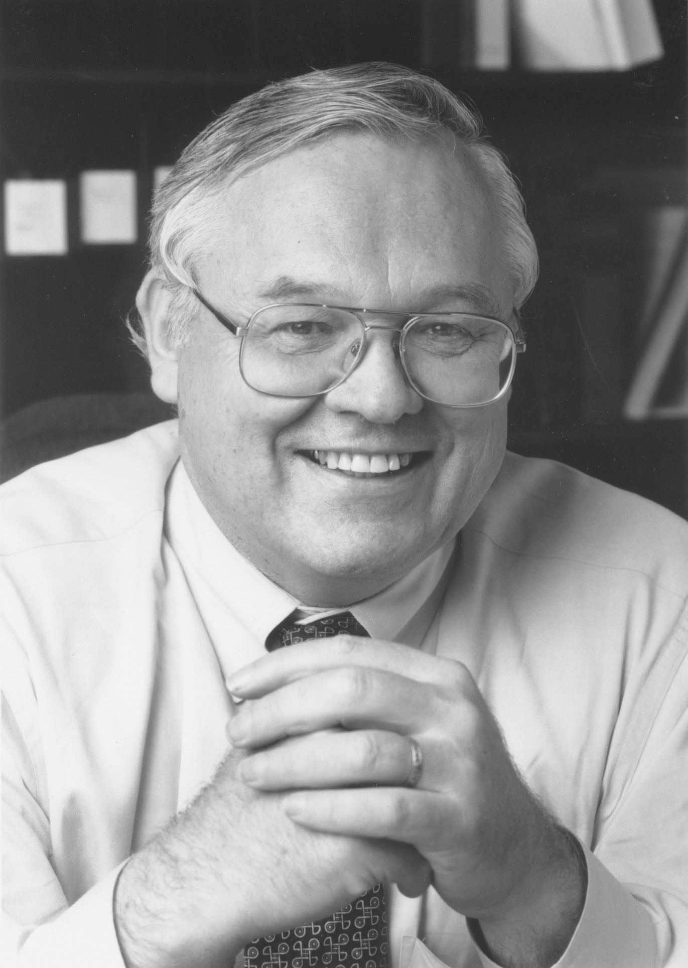 Robert Oliphant Headshot 